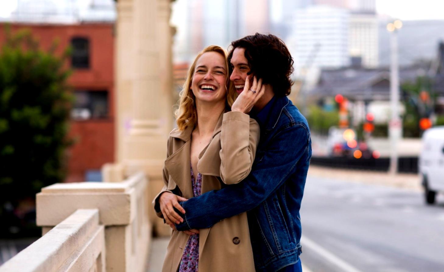 Команда специалистов работает над разработкой социального проекта